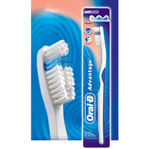 oral-b-advantage-compact-toothbrush